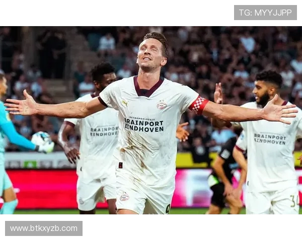 欧冠赛事回顾与未来展望：荣耀背后的战术演进与革新